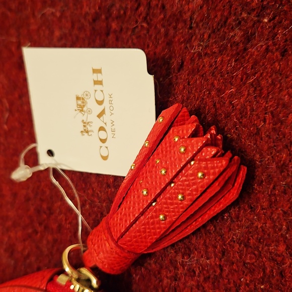 Coach Edge Studded Heart Coin Case Zip Close Crossgrain Leather Red Goldtone NWT - Picture 10 of 15